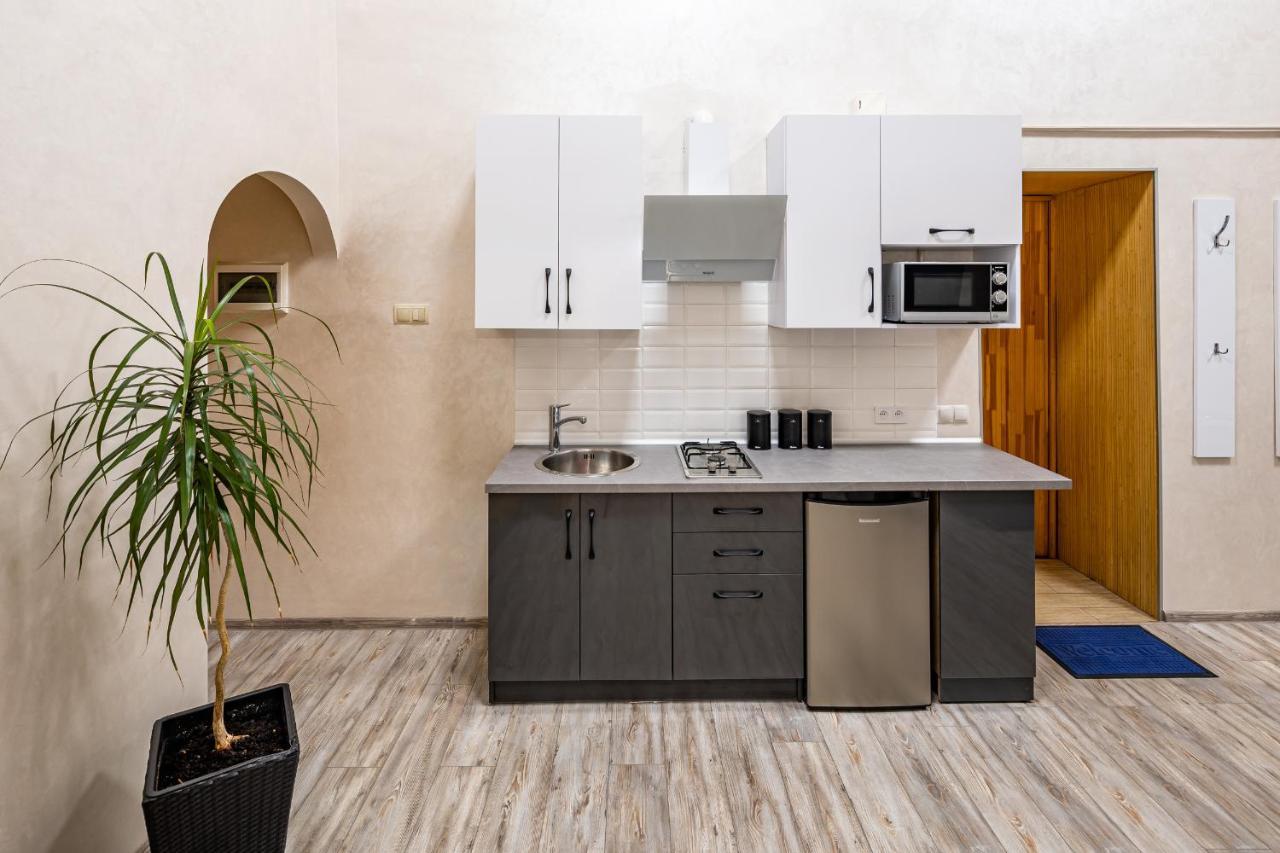 Apartment On Kovzhuna Street Львов Экстерьер фото